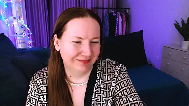 Snapshot of GoddessLara chatting on 02/23/25, 04:50 GoddessLara online show from 02/23/25, 04:50
