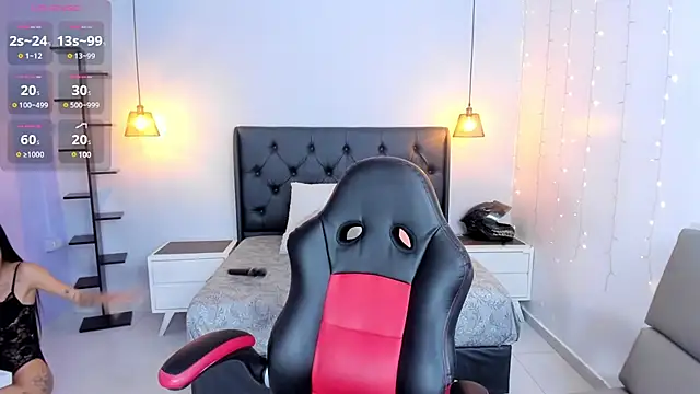 AMELIELEONE online show from 01/28/25, 11:17