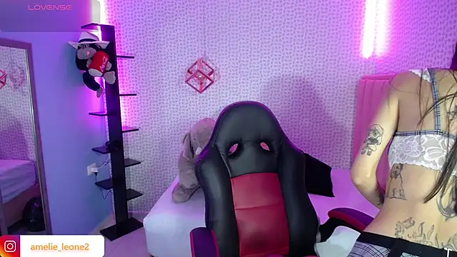 AMELIELEONE online show from 03/10/25, 02:28