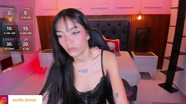 AMELIELEONE online show from 11/21/25, 12:59