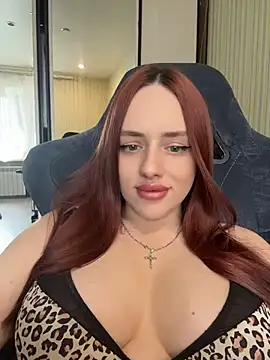 Lisaaan online show from 06/21/26, 10:51