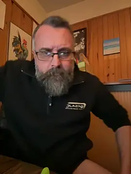 Snapshot of jim470 chatting on 02/10/25, 06:45 jim470 online show from 02/10/25, 06:45