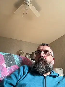 Snapshot of jim470 chatting on 03/15/25, 03:37 jim470 online show from 03/15/25, 03:37