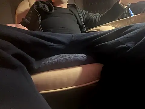 translove online show from 12/22/25, 04:31