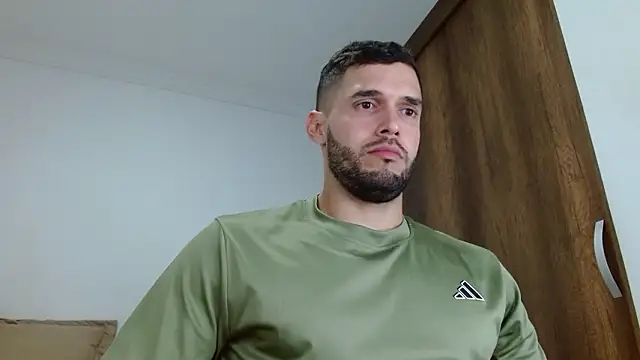 Snapshot of Noah_jhonsonn chatting on 02/14/26, 03:36 Noah jhonsonn online show from 02/14/26, 03:36