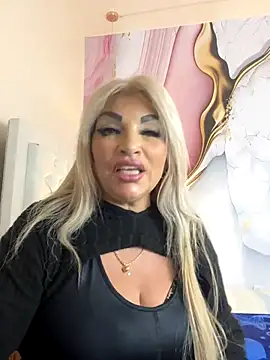 Snapshot of scarlett_sexx69 chatting on 09/18/25, 06:54 scarlett sexx69 online show from 09/18/25, 06:54