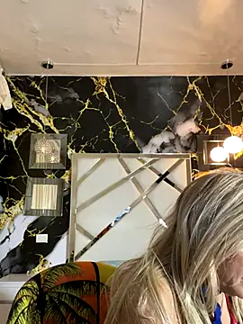 Snapshot of scarlett_sexx69 chatting on 10/10/25, 06:51 scarlett sexx69 online show from 10/10/25, 06:51