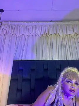 Snapshot of scarlett_sexx69 chatting on 11/13/25, 11:31 scarlett sexx69 online show from 11/13/25, 11:31