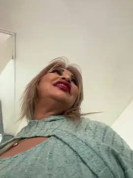 Snapshot of scarlett_sexx69 chatting on 02/27/26, 11:43 scarlett sexx69 online show from 02/27/26, 11:43