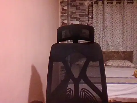 Pinky 4 online show from 09/28/25, 02:22