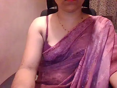Snapshot of Pinky_4 chatting on 06/08/26, 05:46 Pinky 4 online show from 06/08/26, 05:46