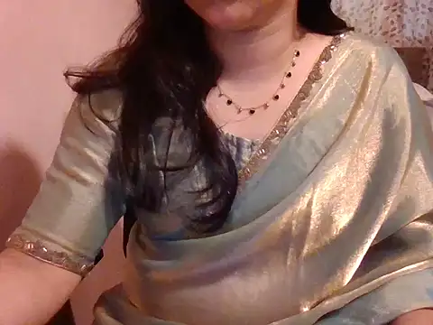 Snapshot of Pinky_4 chatting on 06/21/26, 04:15 Pinky 4 online show from 06/21/26, 04:15