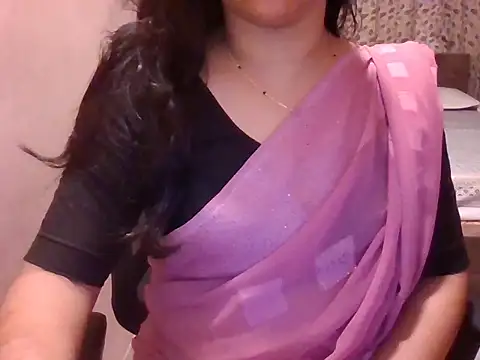 Snapshot of Pinky_4 chatting on 07/16/26, 11:33 Pinky 4 online show from 07/16/26, 11:33