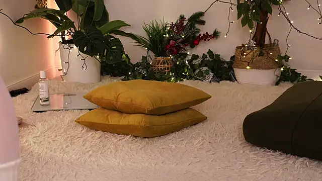 ScarletBlaze online show from 03/10/25, 12:29