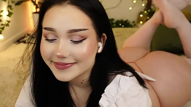 ScarletBlaze online show from 03/19/25, 06:12