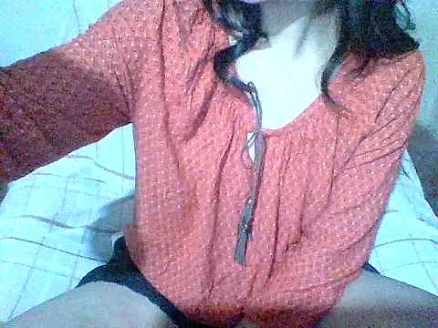 Snapshot of spankmybootyxxx chatting on 03/11/26, 04:24 spankmybootyxxx online show from 03/11/26, 04:24