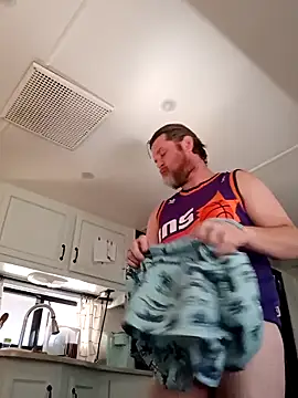 EZYves online show from 11/08/25, 08:18