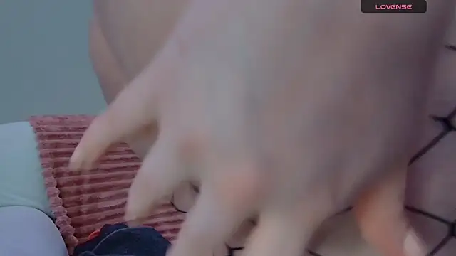 Snapshot of ScarletCarnal chatting on 01/17/25, 12:42 ScarletCarnal online show from 01/17/25, 12:42