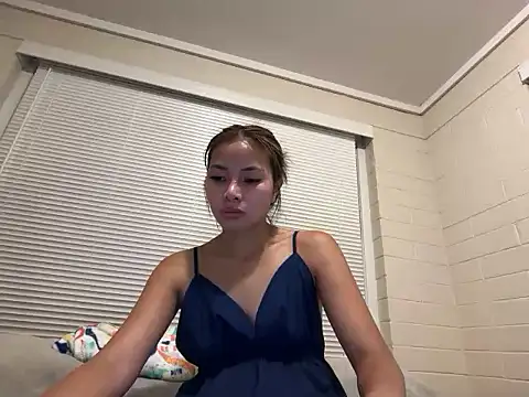 Snapshot of pinay6969 chatting on 07/17/26, 08:10 pinay6969 online show from 07/17/26, 08:10