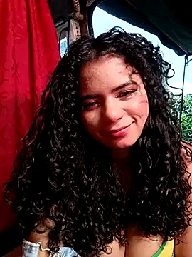 Snapshot of Simone_Miller chatting on 03/07/25, 09:27 Simone Miller online show from 03/07/25, 09:27