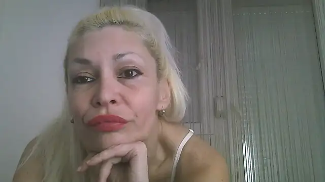 Snapshot of EvaaMina chatting on 02/03/25, 03:17 EvaaMina online show from 02/03/25, 03:17