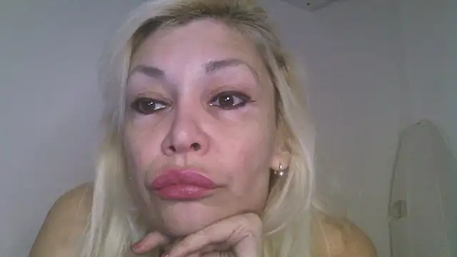 Snapshot of EvaaMina chatting on 10/29/25, 03:25 EvaaMina online show from 10/29/25, 03:25