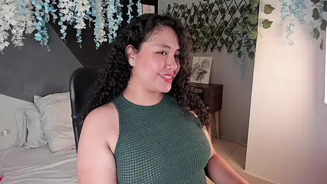 Snapshot of alixon_fiore5 chatting on 01/10/26, 06:48 alixon fiore5 online show from 01/10/26, 06:48