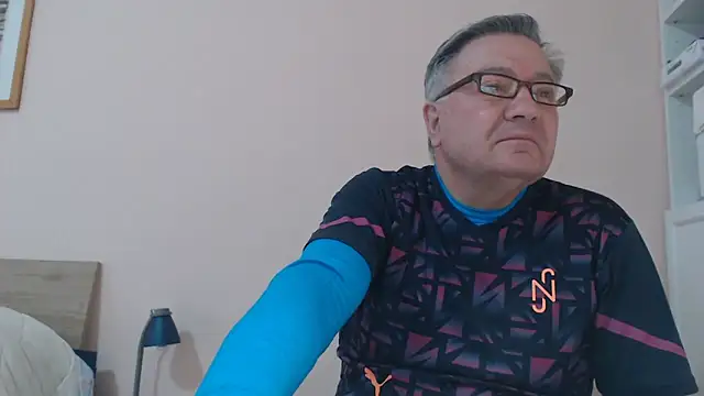 YOU6me online show from 03/18/25, 08:47