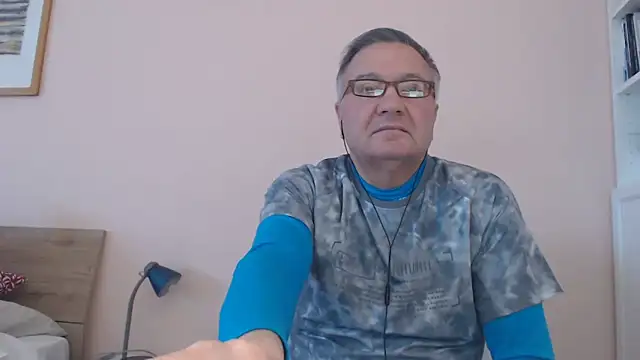 YOU6me online show from 10/04/25, 02:37