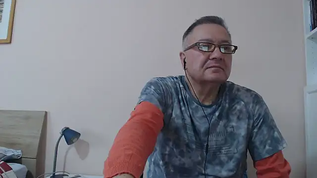 YOU6me online show from 10/17/25, 10:40