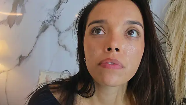 hannahill69 online show from 02/19/25, 04:34