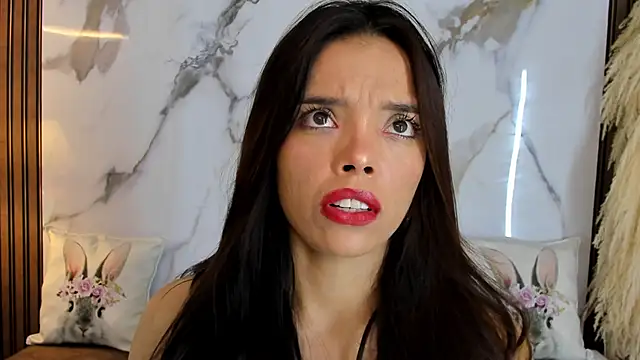 hannahill69 online show from 02/24/25, 05:00