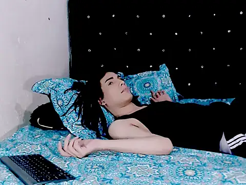 Snapshot of camii_extrange chatting on 03/22/26, 01:42 camii extrange online show from 03/22/26, 01:42