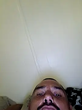 Snapshot of Abe16 chatting on 09/15/25, 11:43 Abe16 online show from 09/15/25, 11:43