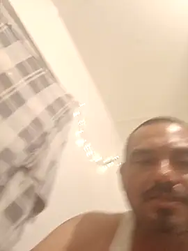 Snapshot of Abe16 chatting on 10/01/25, 12:11 Abe16 online show from 10/01/25, 12:11