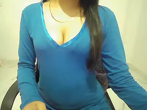 Snapshot of Bold-Radhika chatting on 01/19/25, 11:10 Bold-Radhika online show from 01/19/25, 11:10