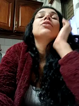 Snapshot of Monick17 chatting on 02/15/26, 07:16 Monick17 online show from 02/15/26, 07:16