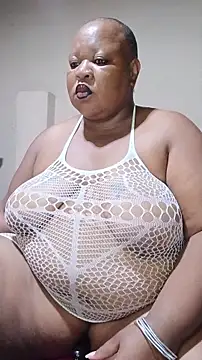 XSEXYBBW69 online show from 04/25/26, 12:57