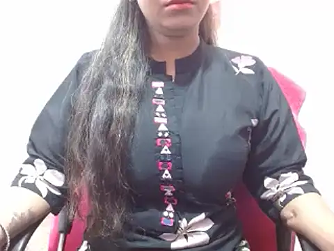 LovingPihu online show from 02/22/25, 05:02