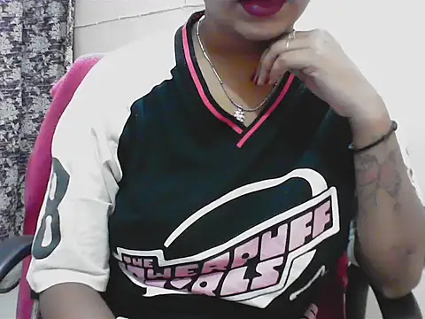 Snapshot of LovingPihu chatting on 05/14/26, 05:36 LovingPihu online show from 05/14/26, 05:36
