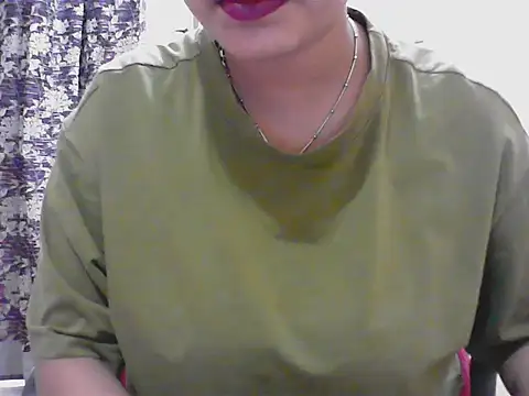 Snapshot of LovingPihu chatting on 05/16/26, 05:59 LovingPihu online show from 05/16/26, 05:59
