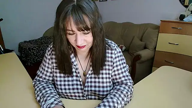 Lucretia Goldi  online show from 06/12/26, 10:19