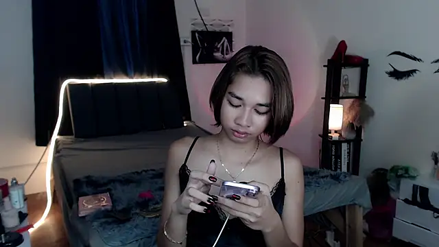 SweetCumFrancine online show from 05/11/26, 08:53