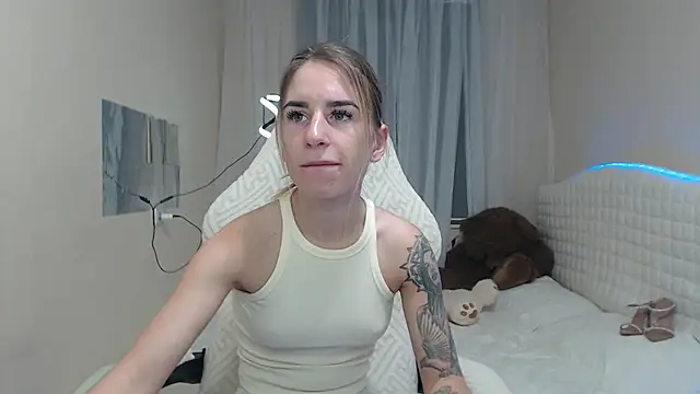 DeboraHorny online show from 11/17/25, 07:14