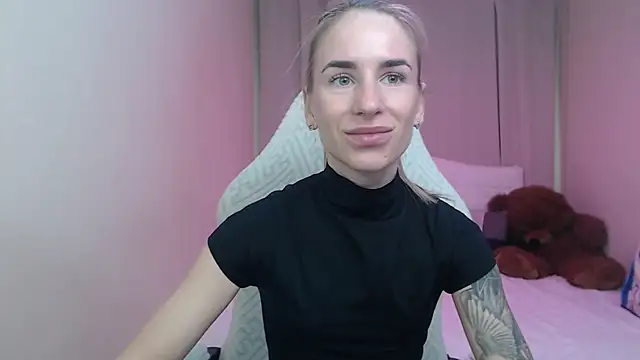 Snapshot of DeboraHorny chatting on 04/27/26, 06:11 DeboraHorny online show from 04/27/26, 06:11