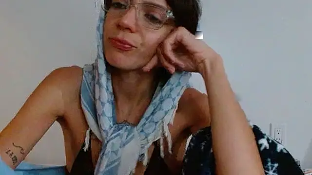 Snapshot of Labebe-rica chatting on 02/02/26, 02:21 Labebe-rica online show from 02/02/26, 02:21