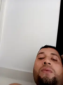 Snapshot of bby2279 chatting on 11/08/25, 04:07 bby2279 online show from 11/08/25, 04:07