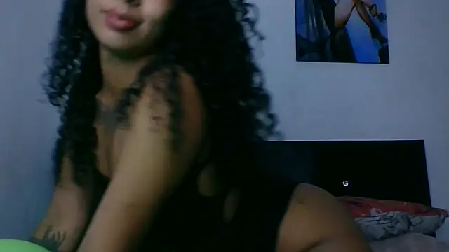 Snapshot of samay_cole chatting on 04/18/26, 12:03 samay cole online show from 04/18/26, 12:03