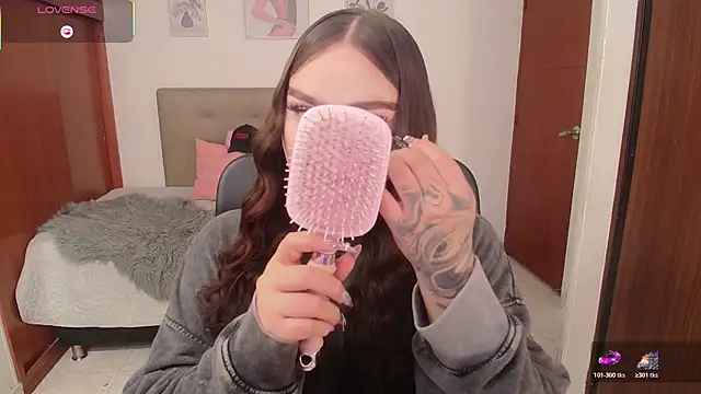 Miley Baker online show from 12/05/25, 02:47