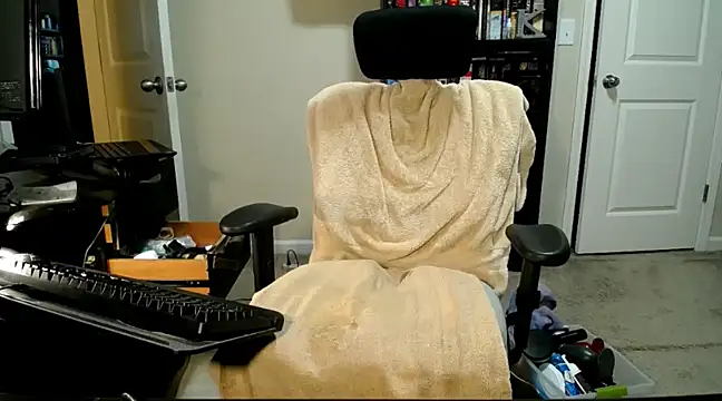 Snapshot of matt_sub_gay_bottom chatting on 12/17/24, 07:15 matt sub gay bottom online show from 12/17/24, 07:15